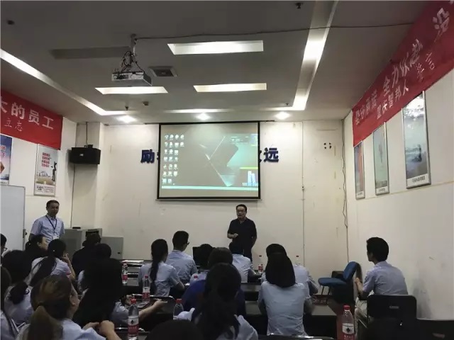 加強(qiáng)保密教育，增強(qiáng)保密觀念